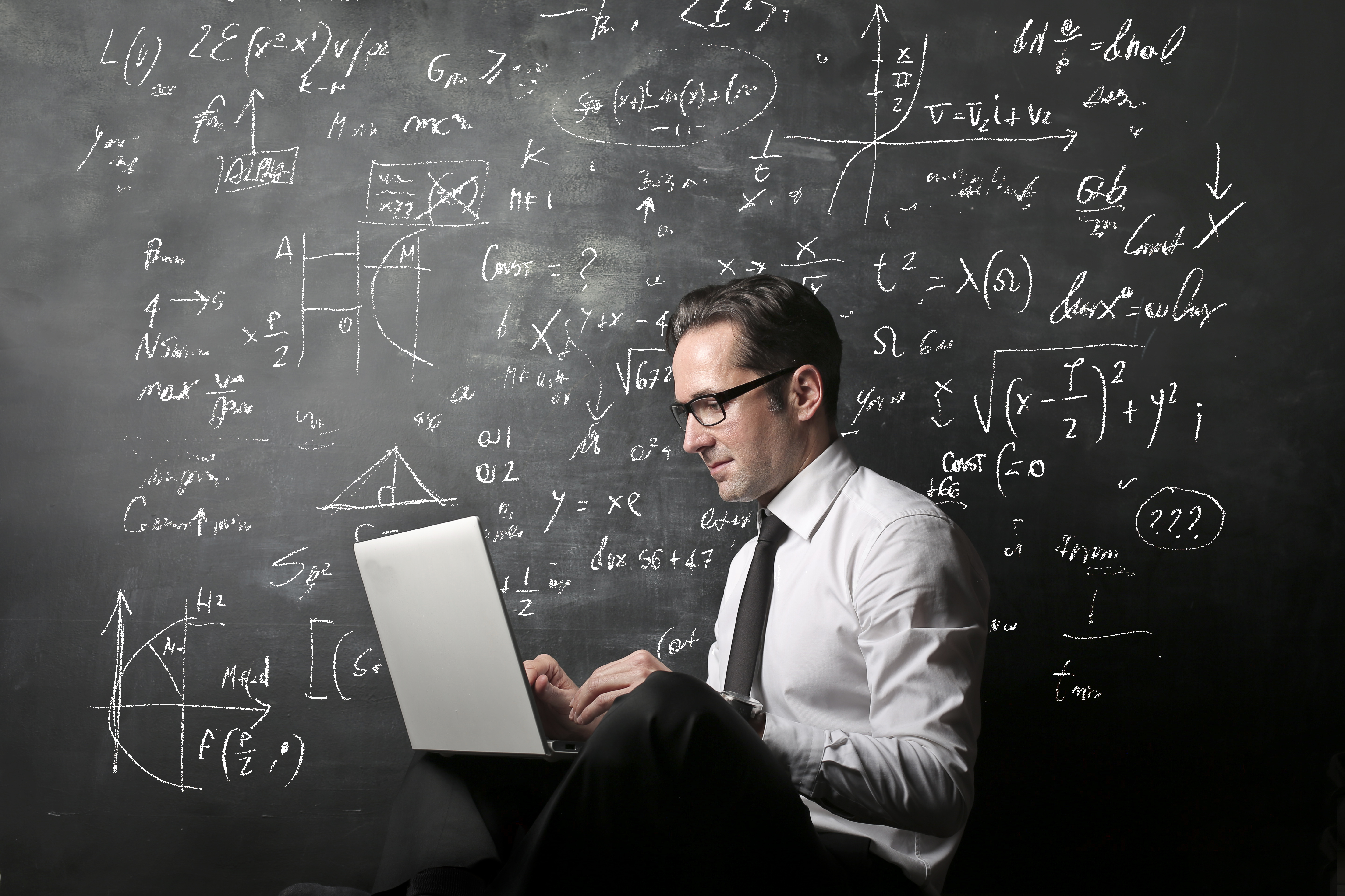 プログラミングに数学の知識は不要 本当に必要な能力を徹底解説
