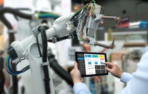 IoT（モノのインターネット）とは？IoTが使用されている分野や実例を紹介